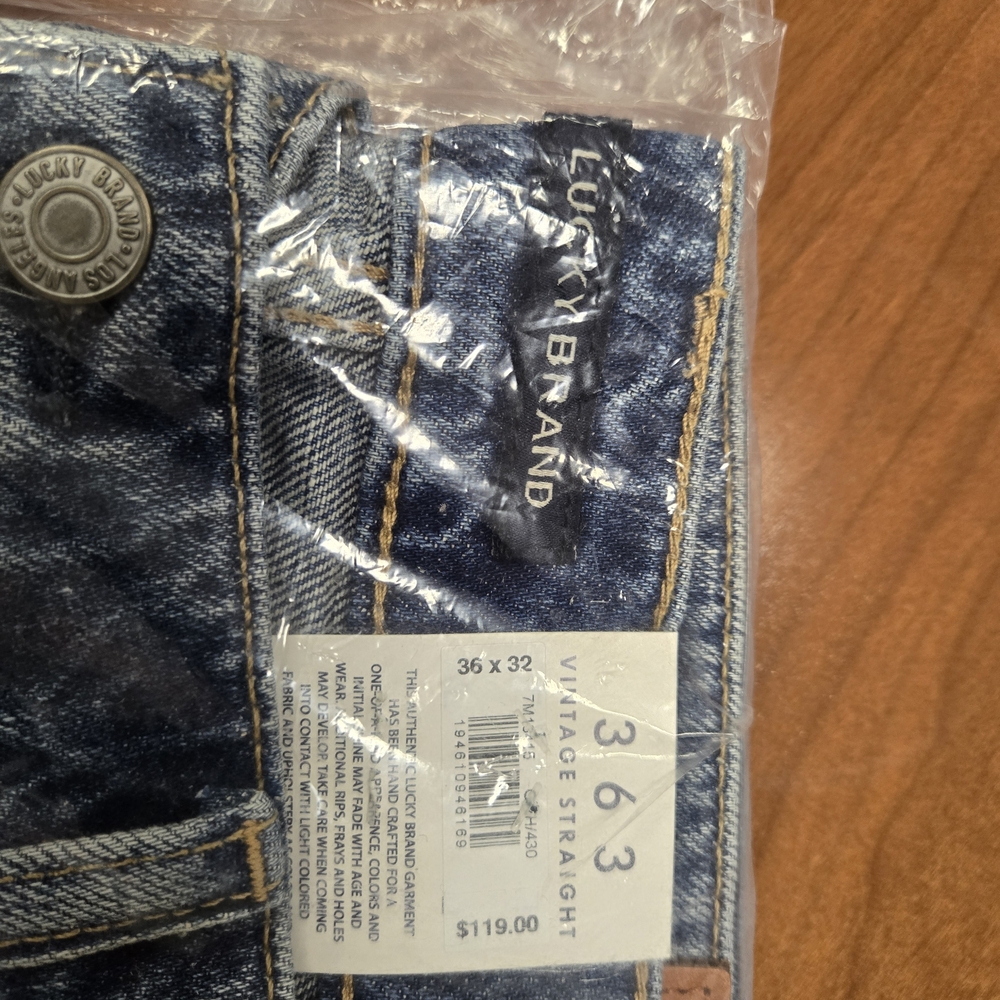 Lucky Brand Men's Classic Straight Denim Jeans